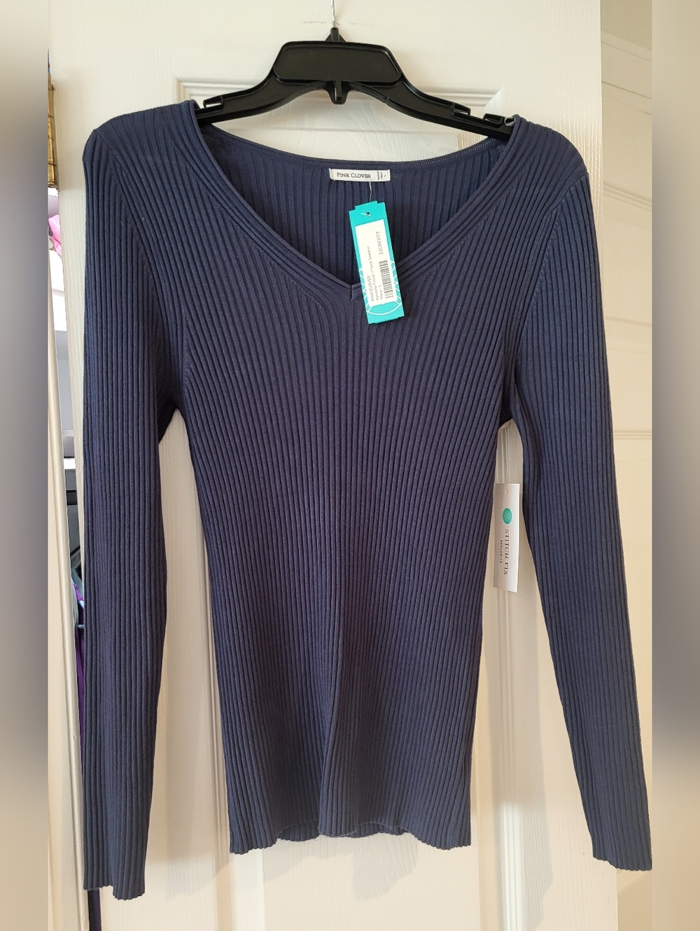 Pink Clover Ribbed V-Neck Long Sleeve Top - Navy Blue